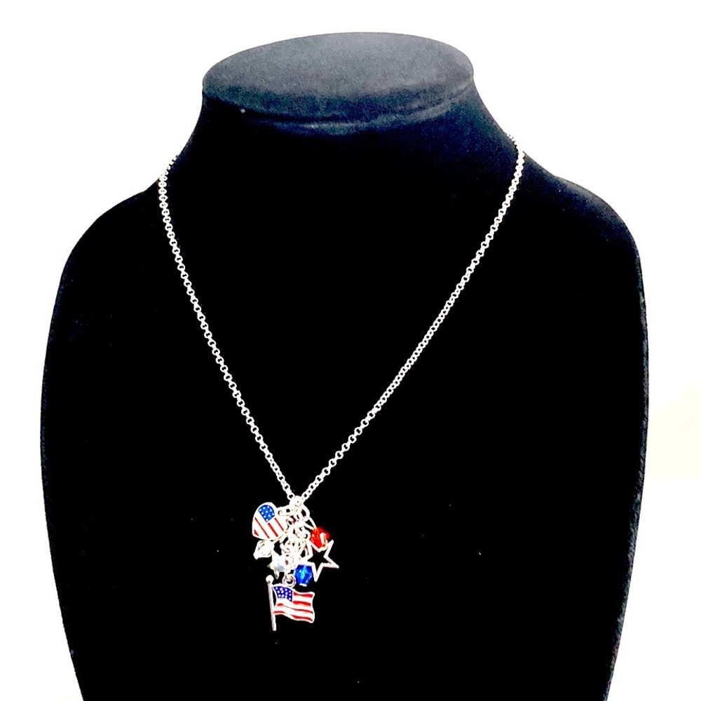 Patriotic Charm Necklace USA America 4th Of July American Flag - Picture 2 of 5
